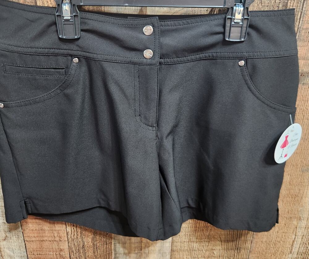 Women's golf shorts